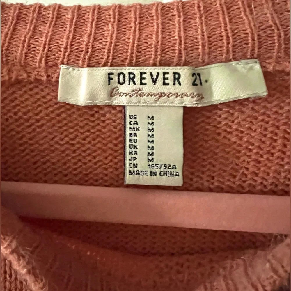 Forever 21 Contemporary sweater with ruffle sleeves - Picture 2 of 2